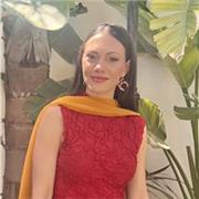 Psicologa, con experiencia como profesora en Dublín y amante de los niños, dispuesta a adaptarme a las necesidades de cada uno/a.